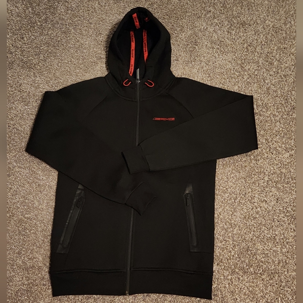 Rare Mens Black NWOT Hoodie By Mercedes AMG Size M Polyester 65% Viscose 35%